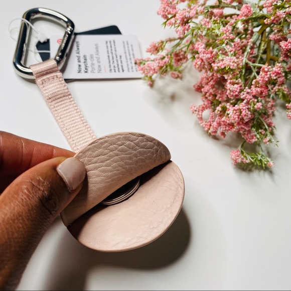 Lululemon Now and Always Keychain - Picture 6 of 7